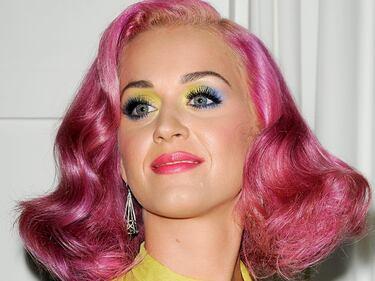 Vip e capelli multicolor, la moda delle tinte arcobaleno 5