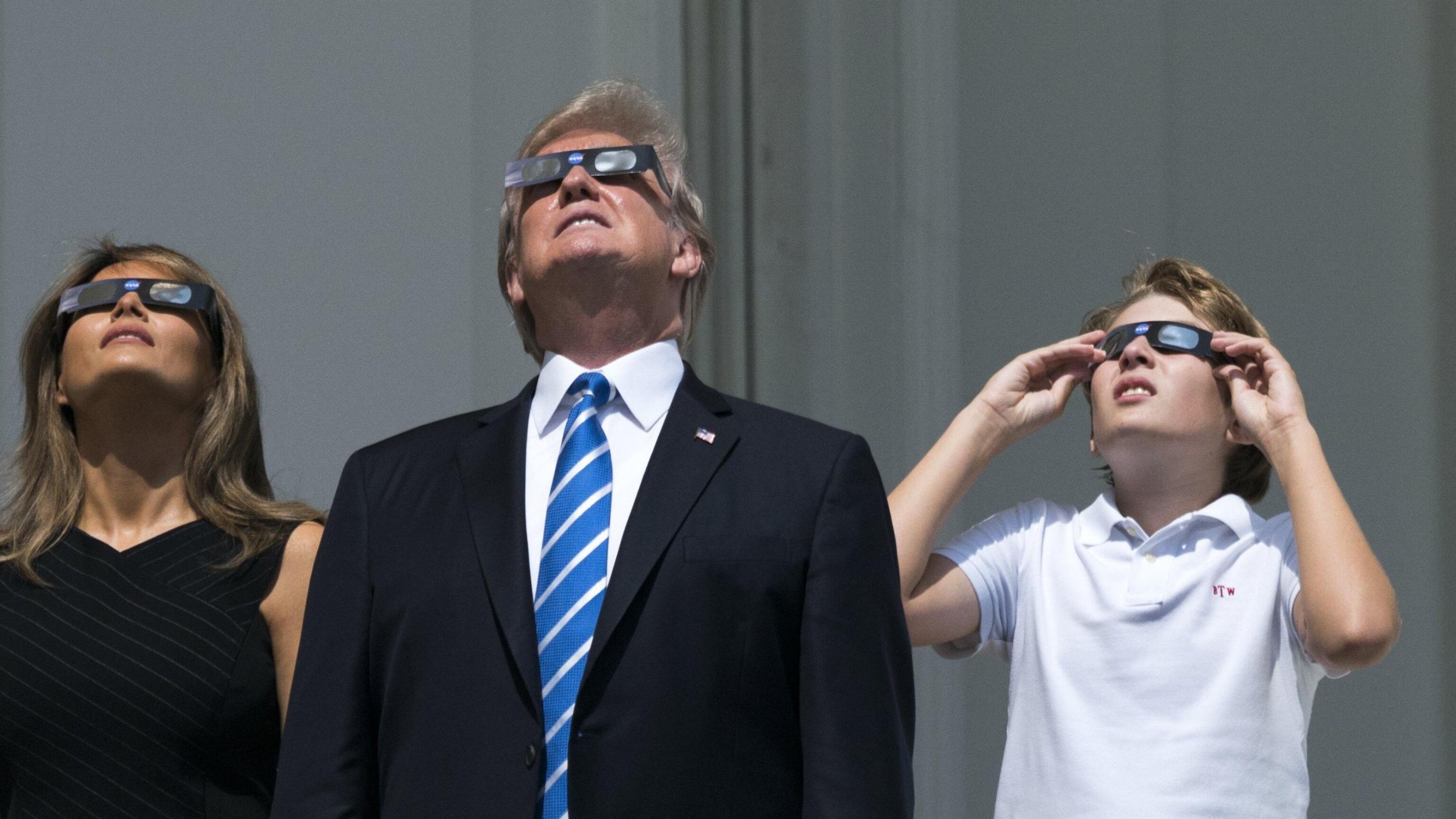 Trump vuole riportare gli Usa sulla Luna: "Affermiamo la leadership americana nello spazio"