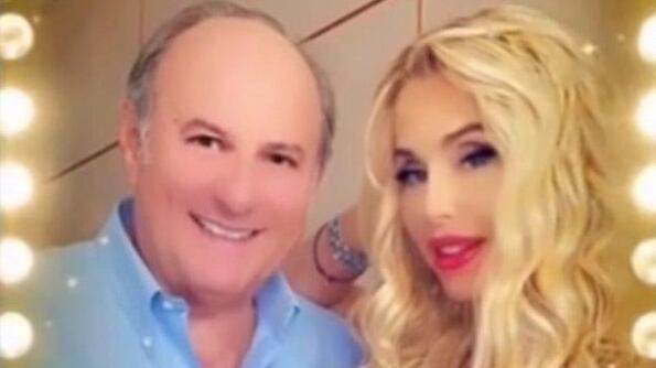 Valeria Marini eccede coi filtri: l'effetto su Scotti è esilarante