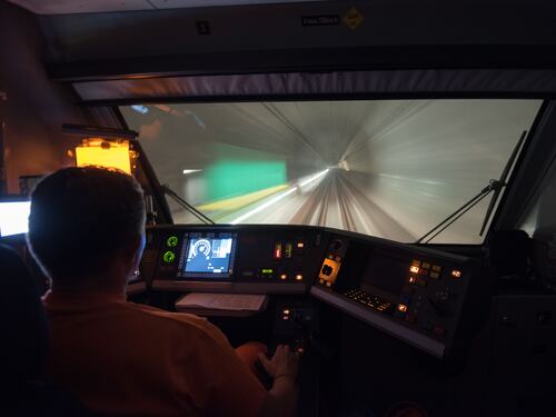 Gottardo, il tunnel record Economia, arte e turismo Milano più vicina a Zurigo