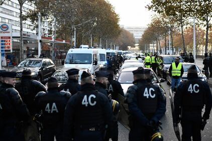 Francia, la protesta dei gilet gialli 7