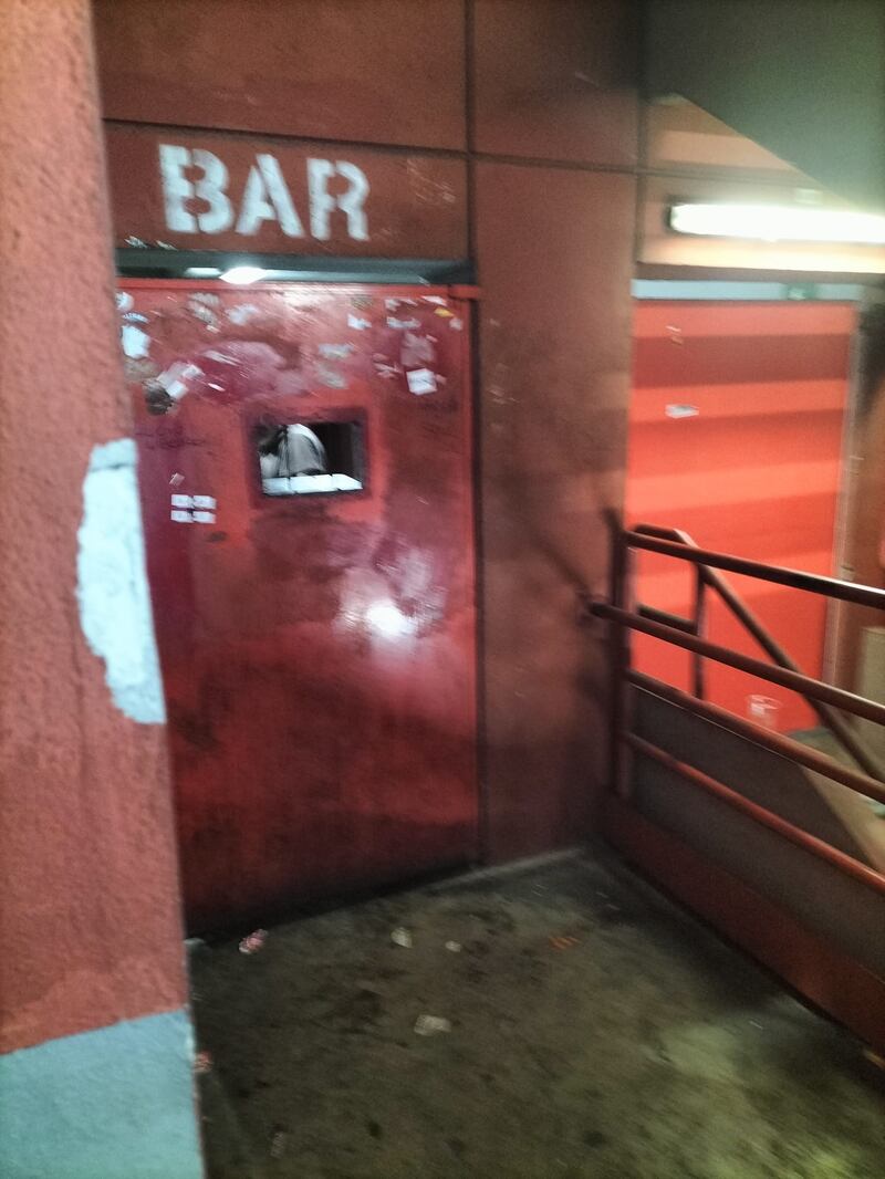 Porta bar stadio Marassi