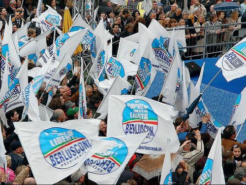 Il Pdl ringrazia il Cavaliere: un atto di generosità