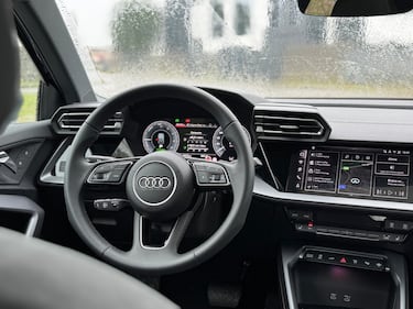 Audi A3 plug-in 2025: guarda la gallery della nuova compatta ibrida 14