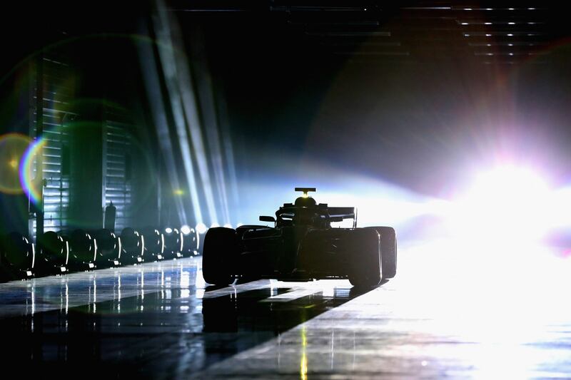 La Mercedes esce allo scoperto: ecco le foto della nuova W09 9