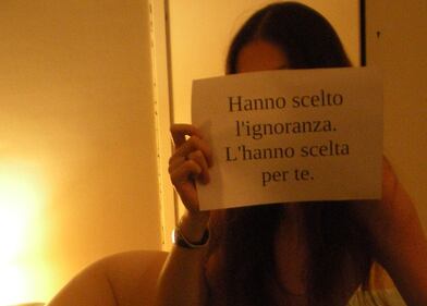 "Tette per la scienza": foto sexy contro le bufale  8