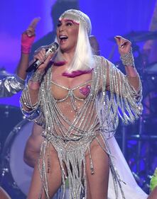 Inossidabile Cher: l'icona pop fa ancora parlare di sé a 70 anni 8