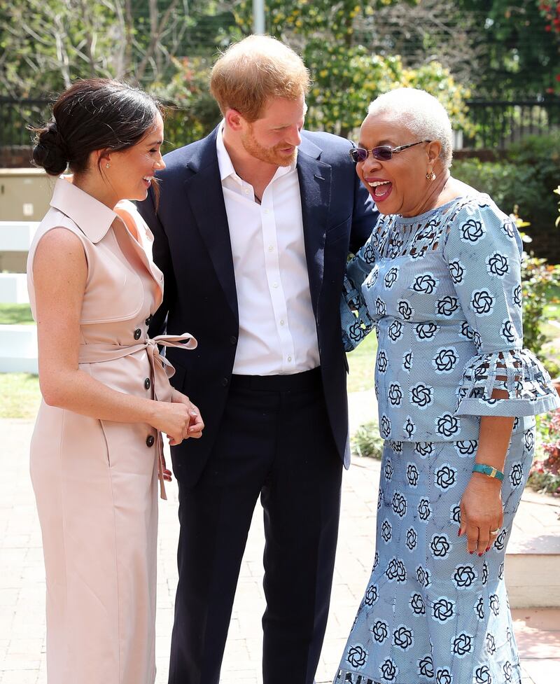 Meghan Markle in Africa: le foto della duchessa 10