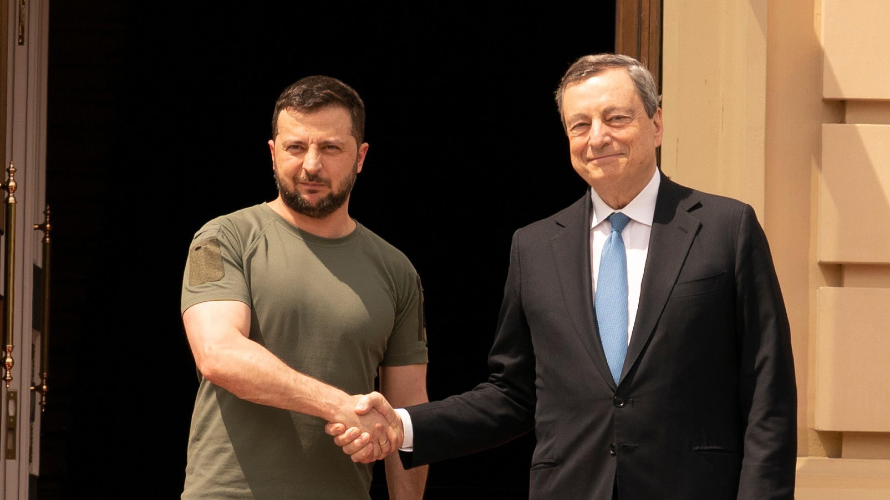 "Non riconosceremo i referendum russi". Draghi conferma l'appoggio a Zelensky