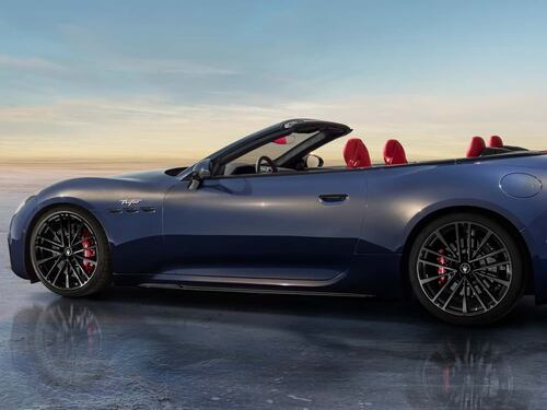 Maserati GranCabrio 2024, guarda tutte le foto