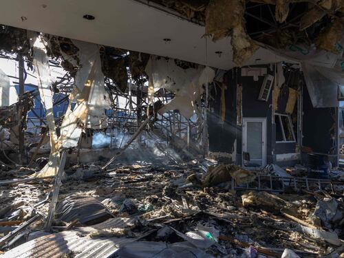 Mosca colpisce Kiev e Odessa, scambi di accuse per gli attacchi al gas