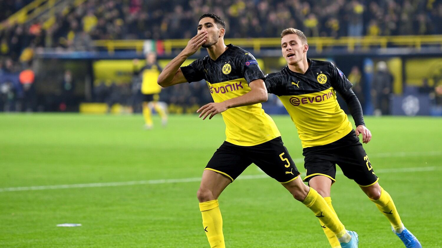 L'Inter si fa rimontare dal Borussia. E Conte sbotta con la società