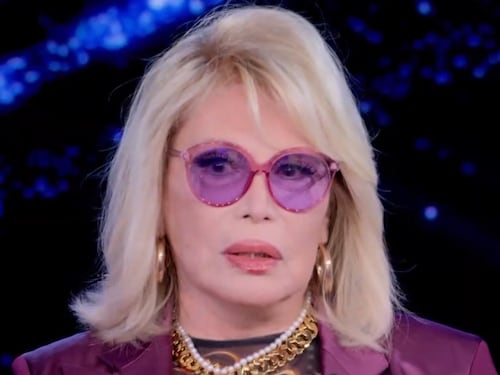 "È l'ultima volta che mi vedete". La decisione a sorpresa di Amanda Lear