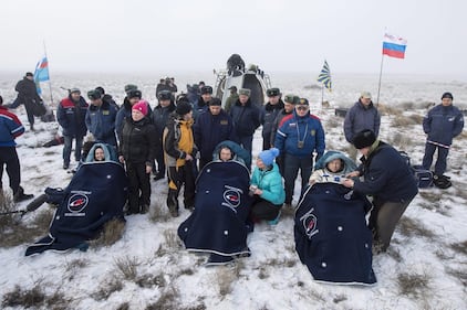 L'atterraggio sulla Terra degli astronauti della Soyuz 3