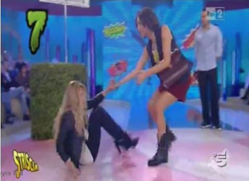 Balivo senza mutandine in diretta tv? 1