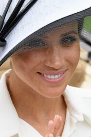 Meghan Markle elegante tra i futuri leader 1