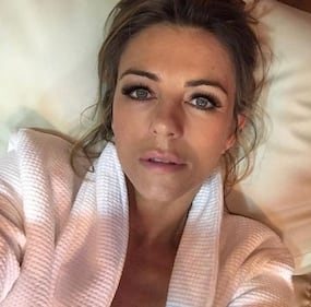 Liz Hurley, le immagini più sexy 12