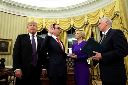 Louise Linton, una bionda alla Casa Bianca 20