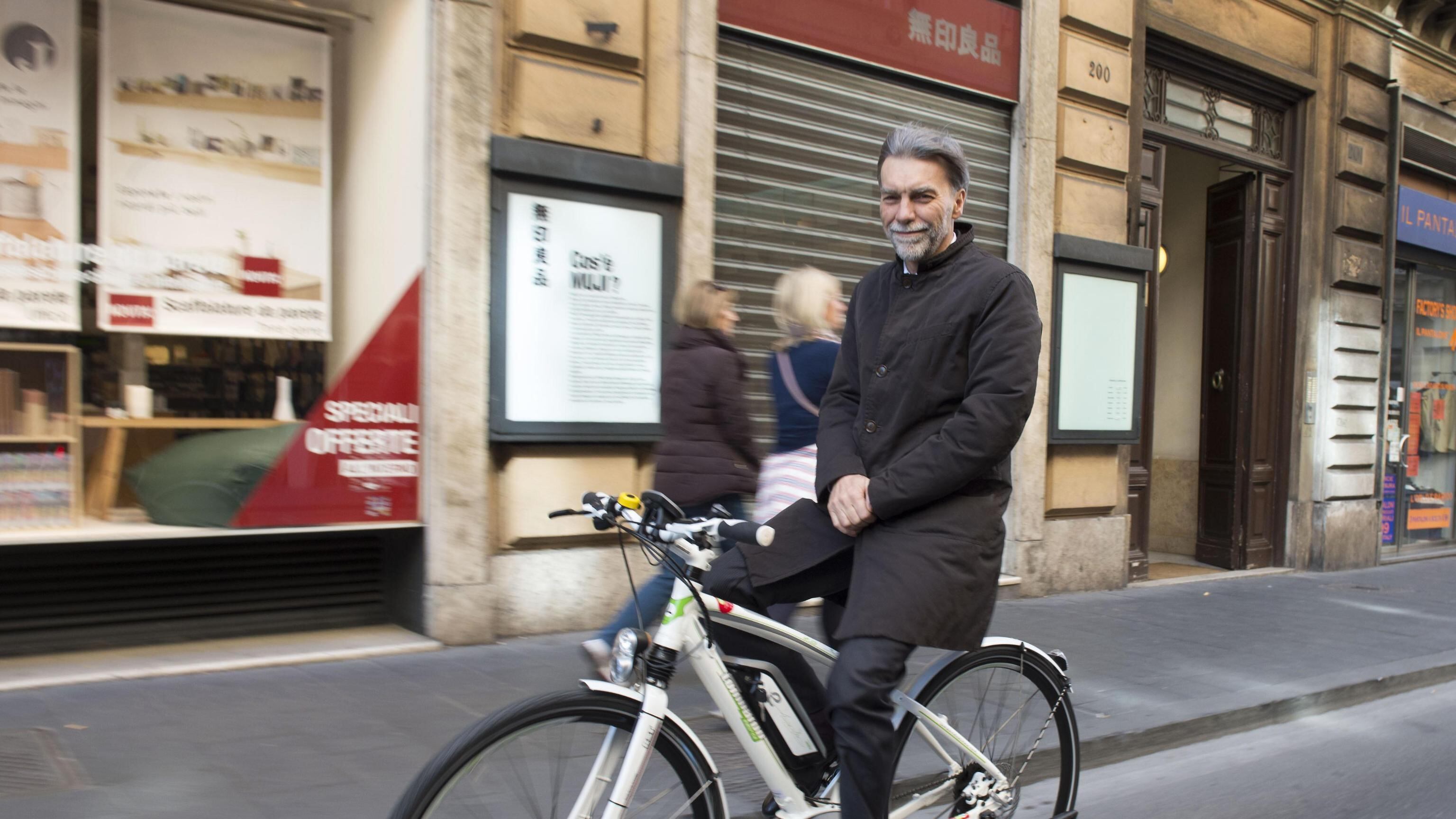 Spunta un nuovo viaggio di Delrio a Cutro