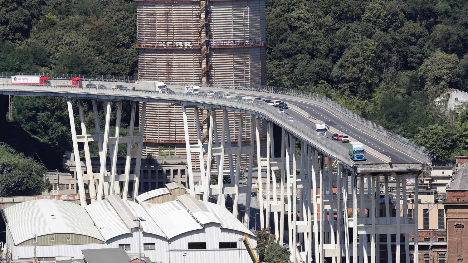 Ponte Genova, la procura avanti nell'inchiesta "Attentato a sicurezza trasporti"