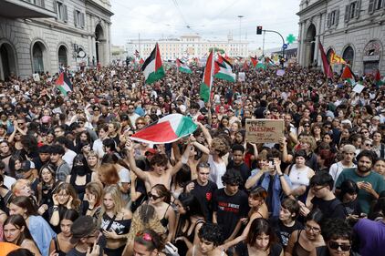 Mezza Italia bloccata dallo sciopero pro-Pal 12