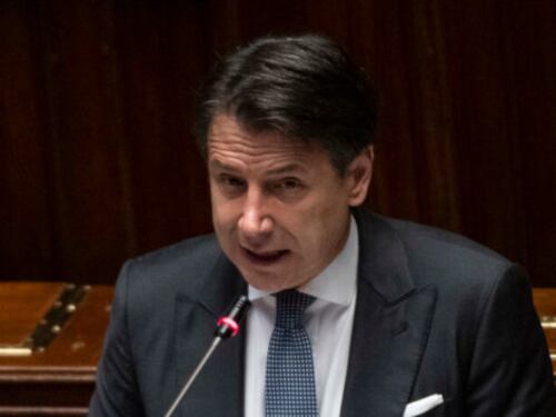 "Chiude i cinema. E Casalino?" I veleni giallorossi su Conte