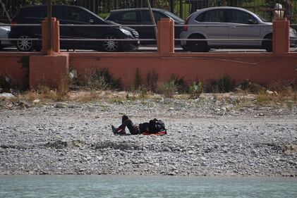 Ventimiglia: ovunque accampamenti di migranti, pure in spiaggia 17