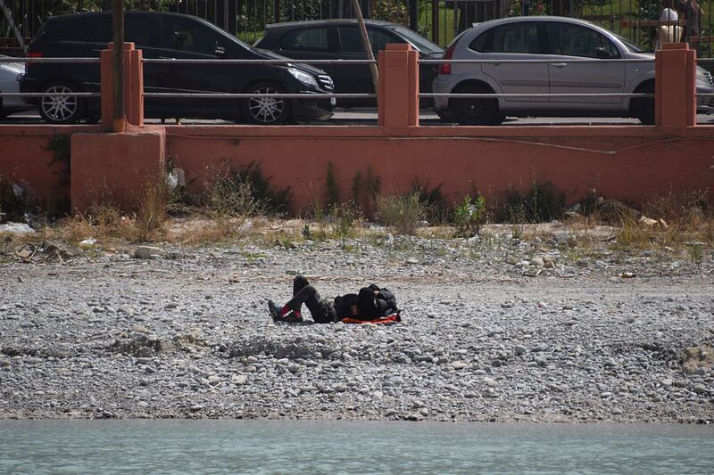 Ventimiglia: ovunque accampamenti di migranti, pure in spiaggia 17