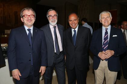 40 anni contro il coro 1