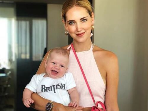 Chiara Ferragni: "Ho rinunciato ad allattare per lavoro. Non ci si deve annullare per un figlio"