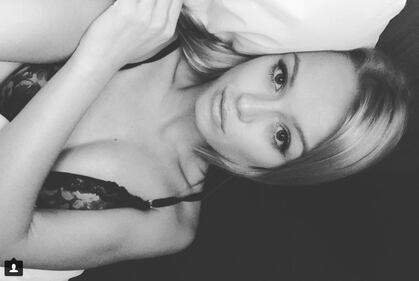 Mercedesz Henger, sexy in lingerie sui social 1