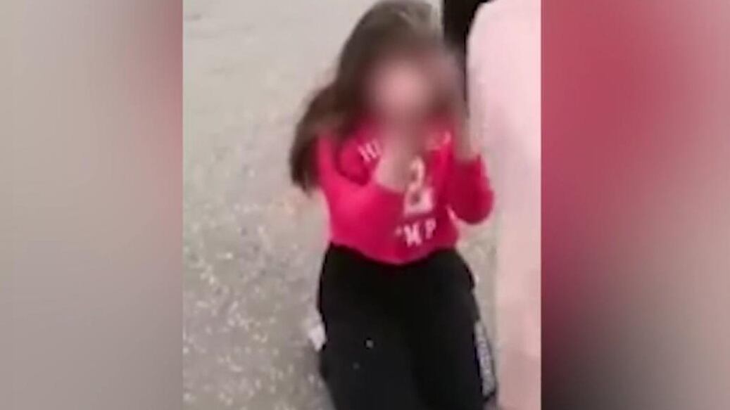 Russia, massacrata di colpi dal branco, 14enne non potrà avere figli
