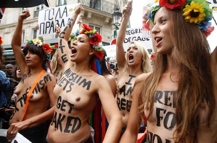 Femen nude: le foto delle proteste 6