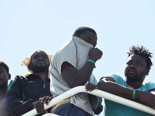 Salvati 4.500 migranti davanti Libia. E Salvini porta in Tribunale chi li ha recuperati