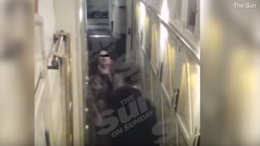 Oasis, nuovi guai per Liam Gallagher: ecco il video in cui aggredisce la fidanzata