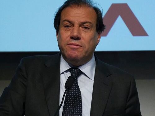"Dimezziamo le tasse se tornano in Italia". Il piano del governo per le imprese