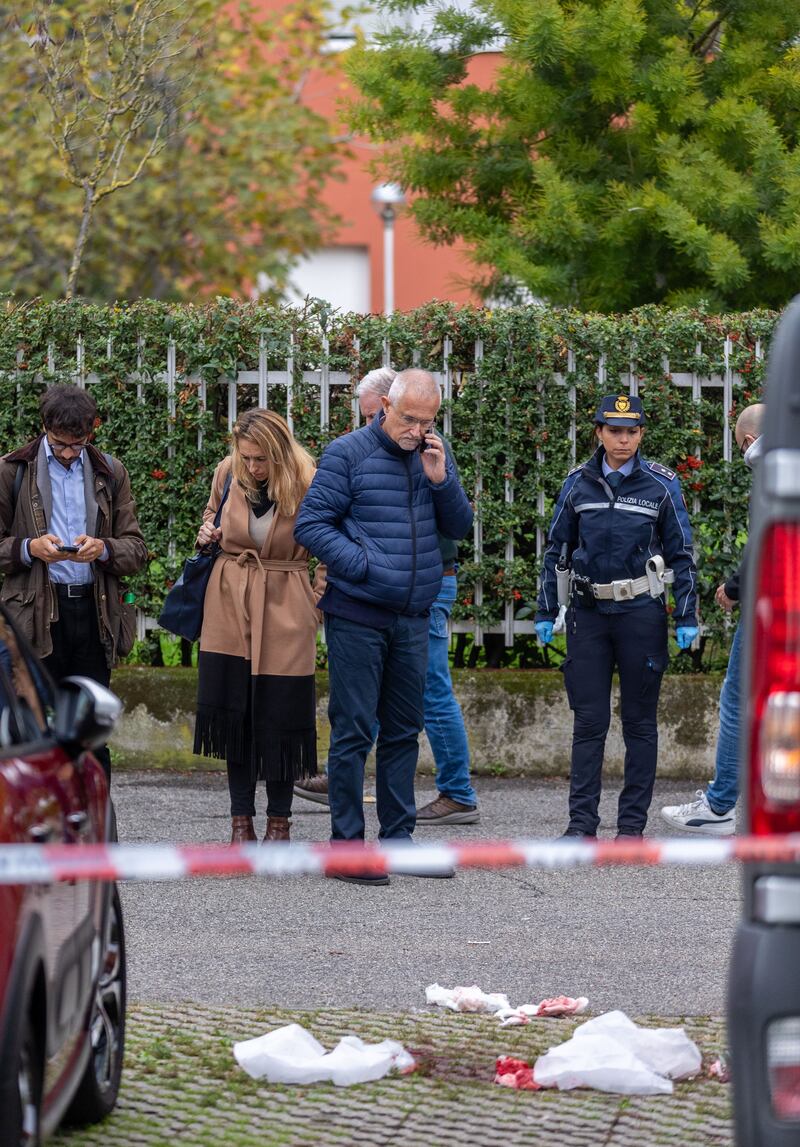Donna accoltellata a Milano: è in pericolo di vita 6
