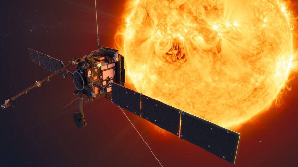 Solar Orbiter, sonda svela per la prima volta il Sole e i suoi falò