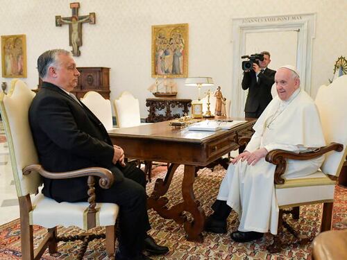 La visita dal Papa e l'incontro con Salvini: le vere ragioni del viaggio di Orban in Italia