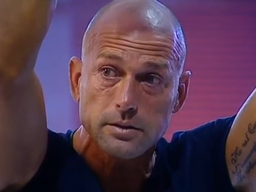 Gf Vip, Bettarini scrive una lettera di scuse a Clemente. Ma il pugile non si presenta