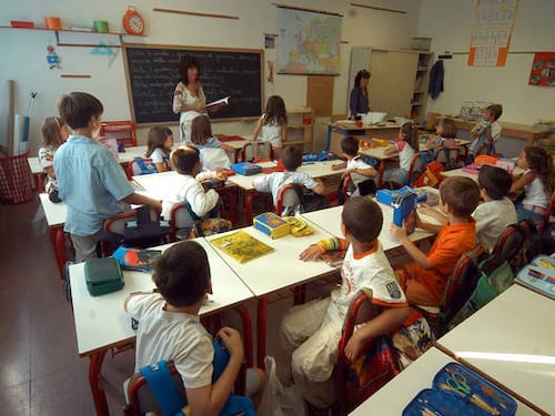 Blitz delle maestre in classe: favole gender alle elementari