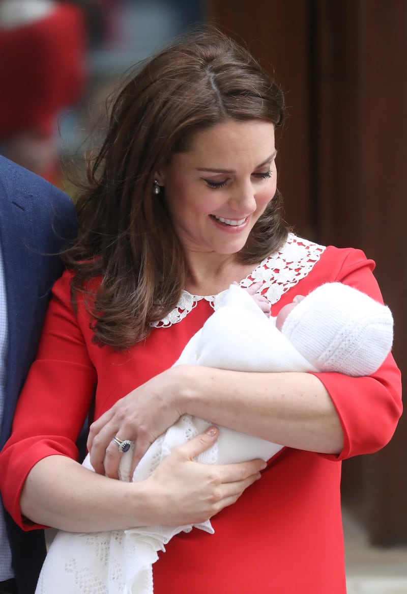Kate Middleton raggiante dopo il parto 6