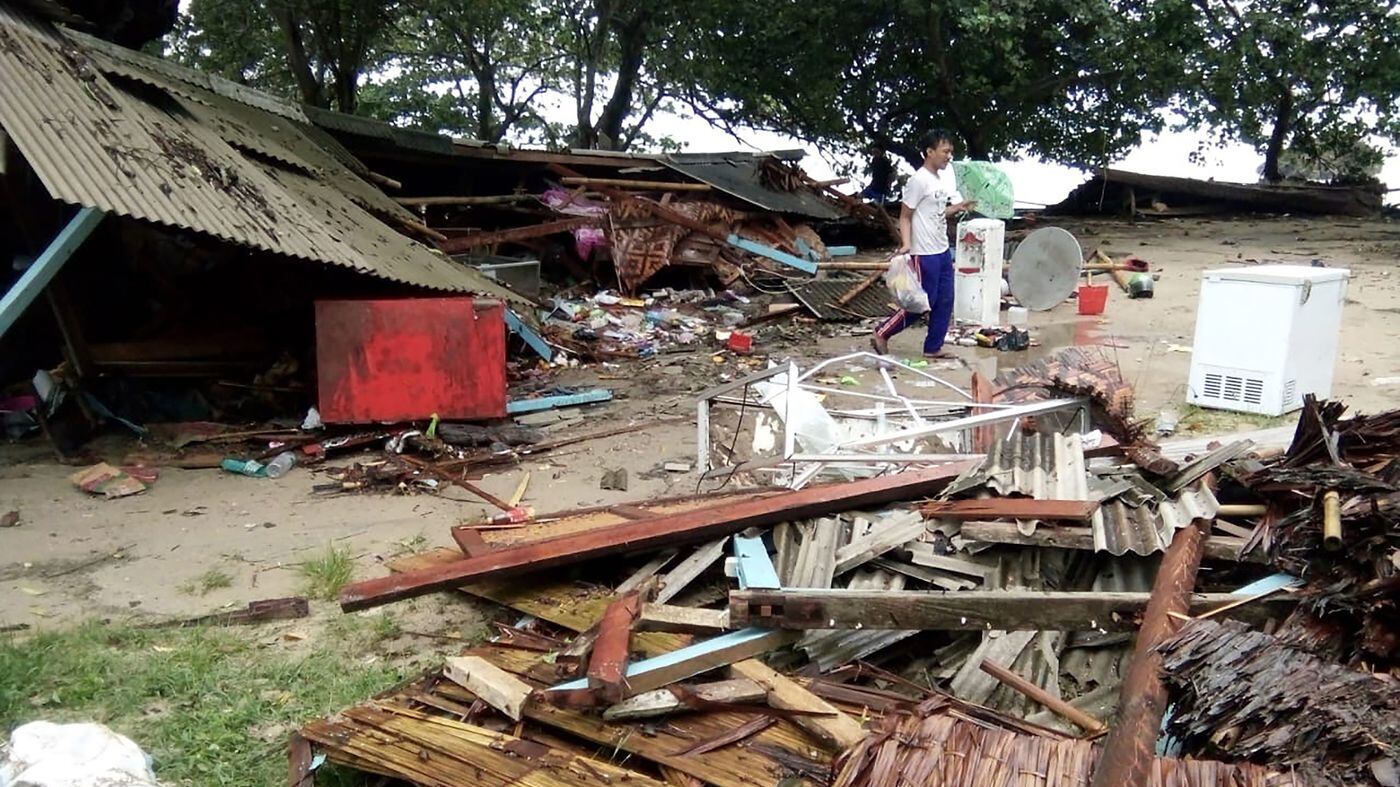 Indonesia, sale il numero dei morti. Si teme una crisi sanitaria