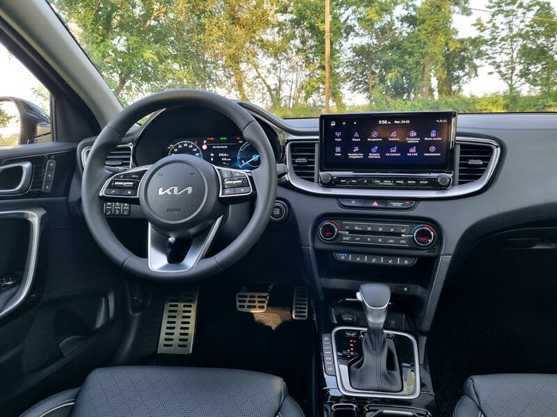 Kia XCeed PHEV: guarda le foto del crossover plug-in 8