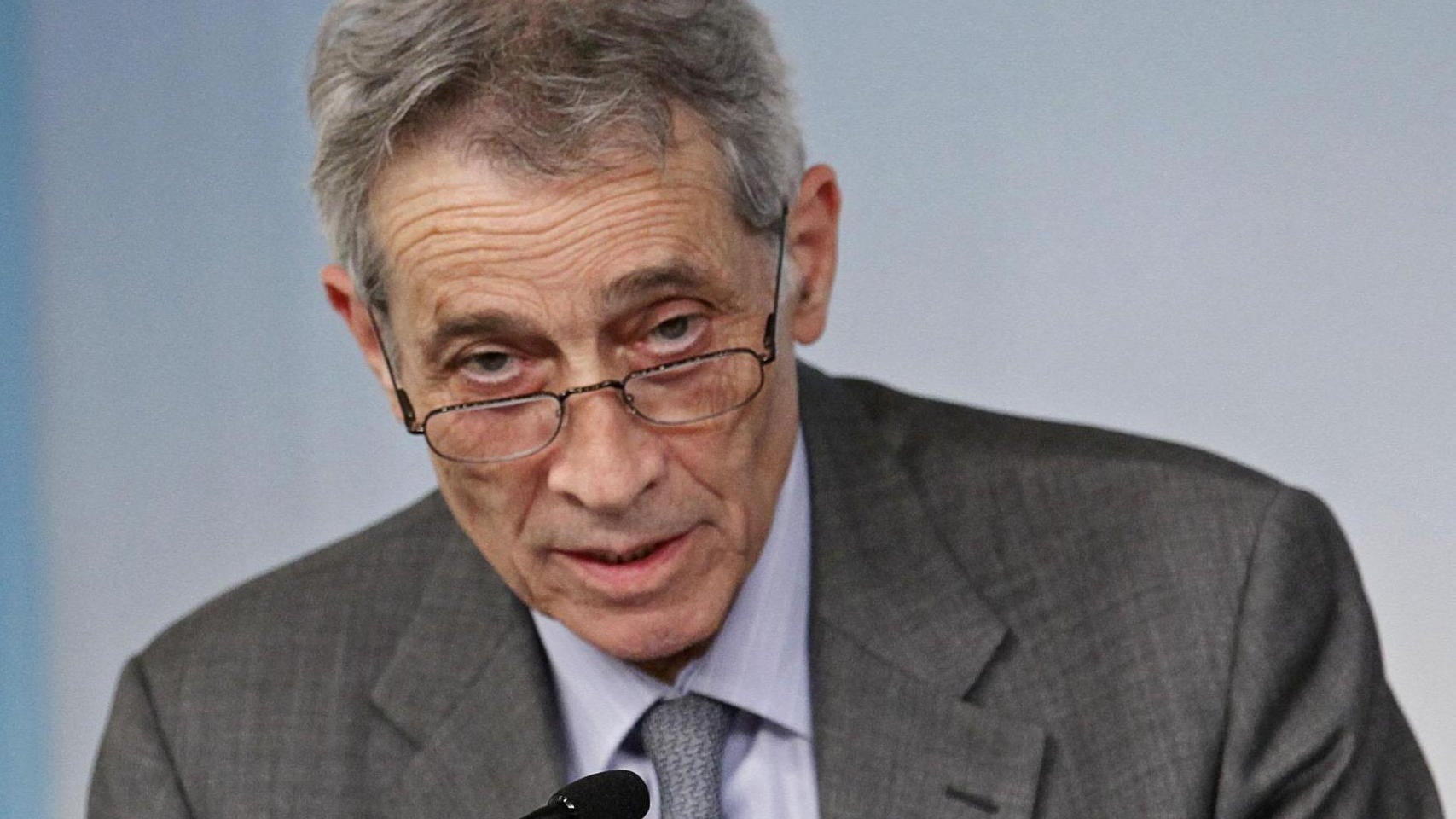 "Ilva innocente, tumori colpa del fumo"