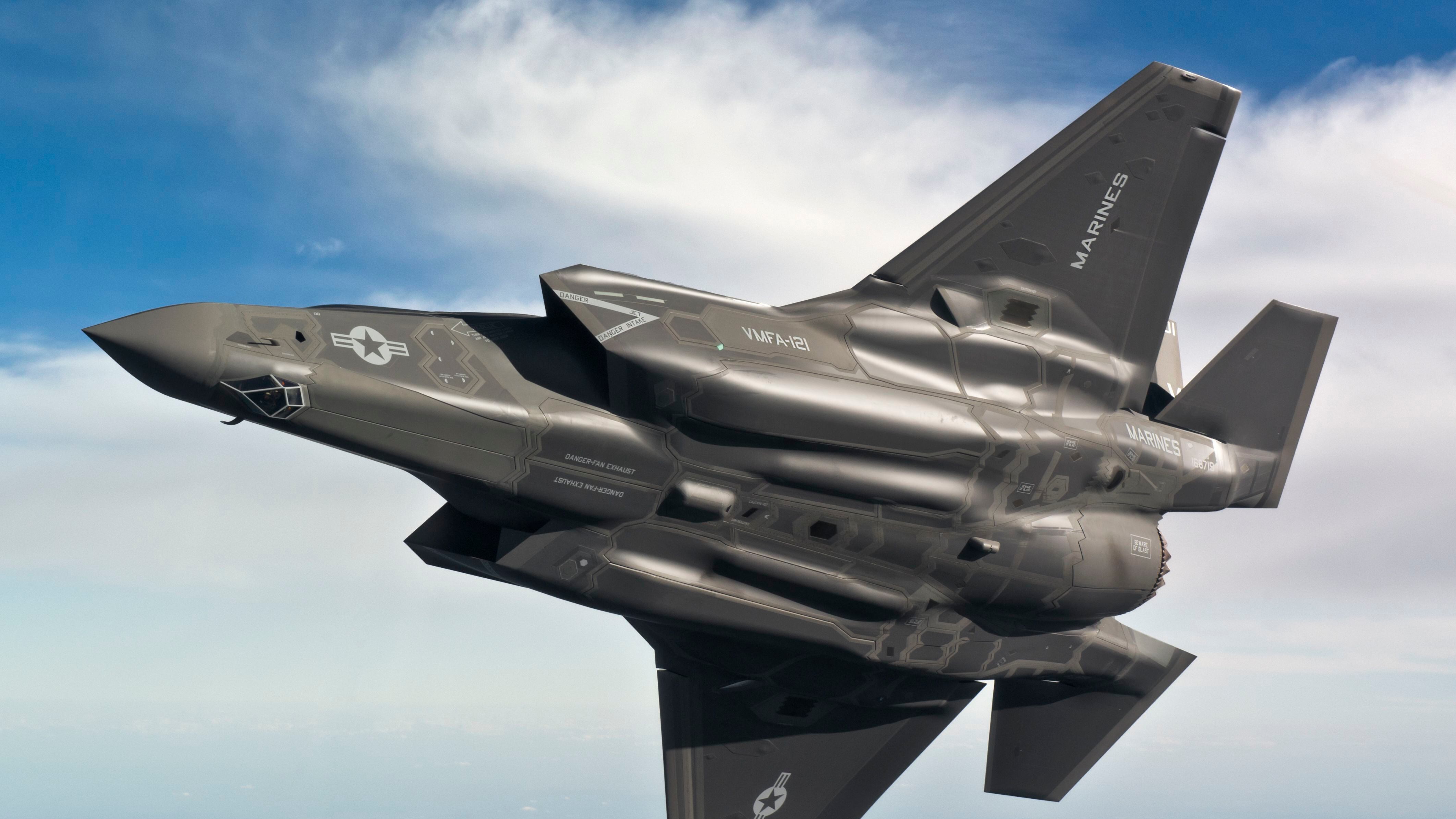 Perché l'F-35 continua ad essere sconfitto dai caccia degli anni '70?