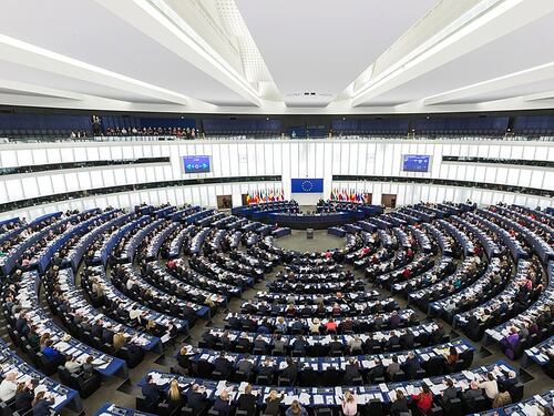 Misteriosi furti all'Eurocamera. Il giallo che ora spaventa l'Ue