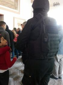 Paura a Tunisi: turisti presi in ostaggio 2