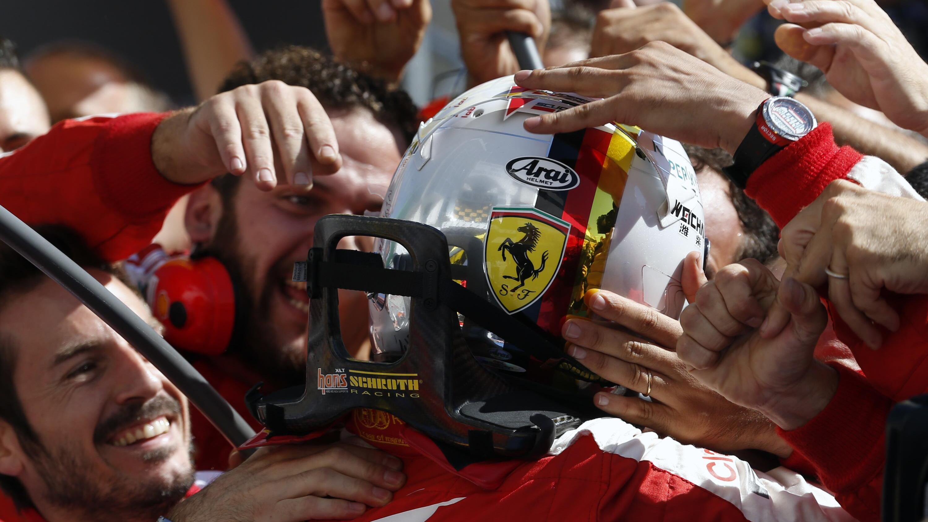 Gp Ungheria, trionfa Vettel con la Ferrari, male le Mercedes