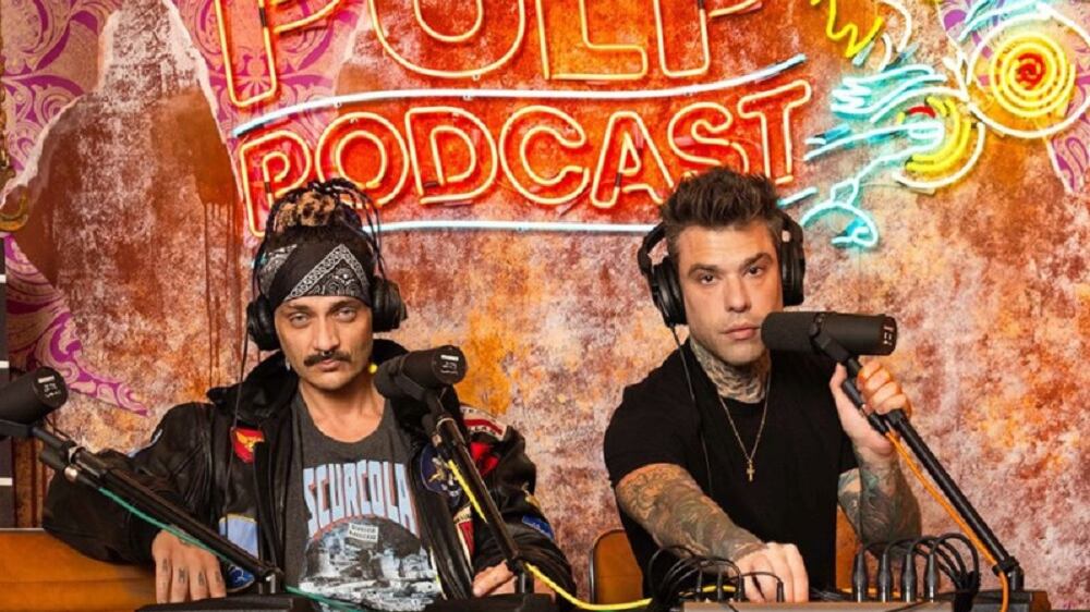 Le "foglie del destino", il sensitivo indiano, Iovino. Le "confessioni" di Fedez